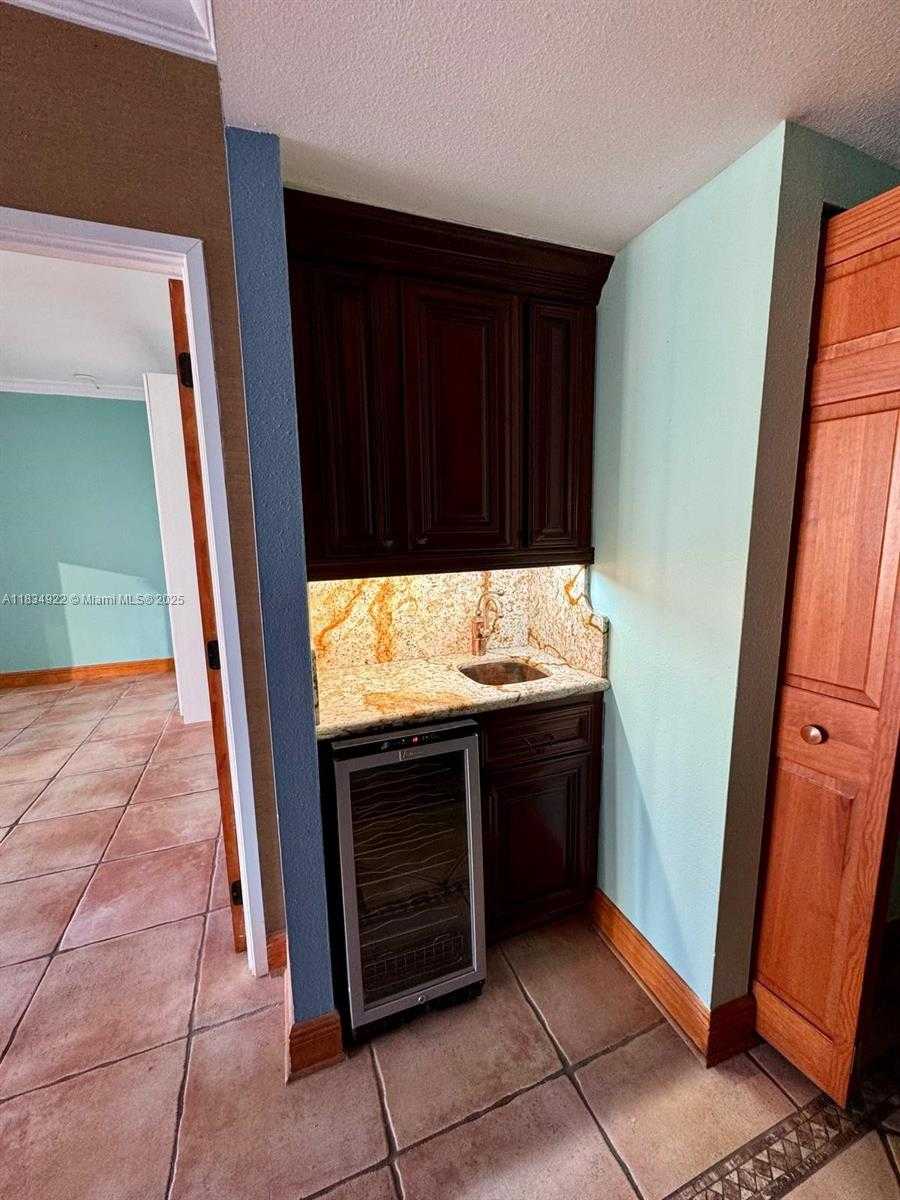 Small Image of 520 BRICKELL KEY DR #A1912, Miami Number 14