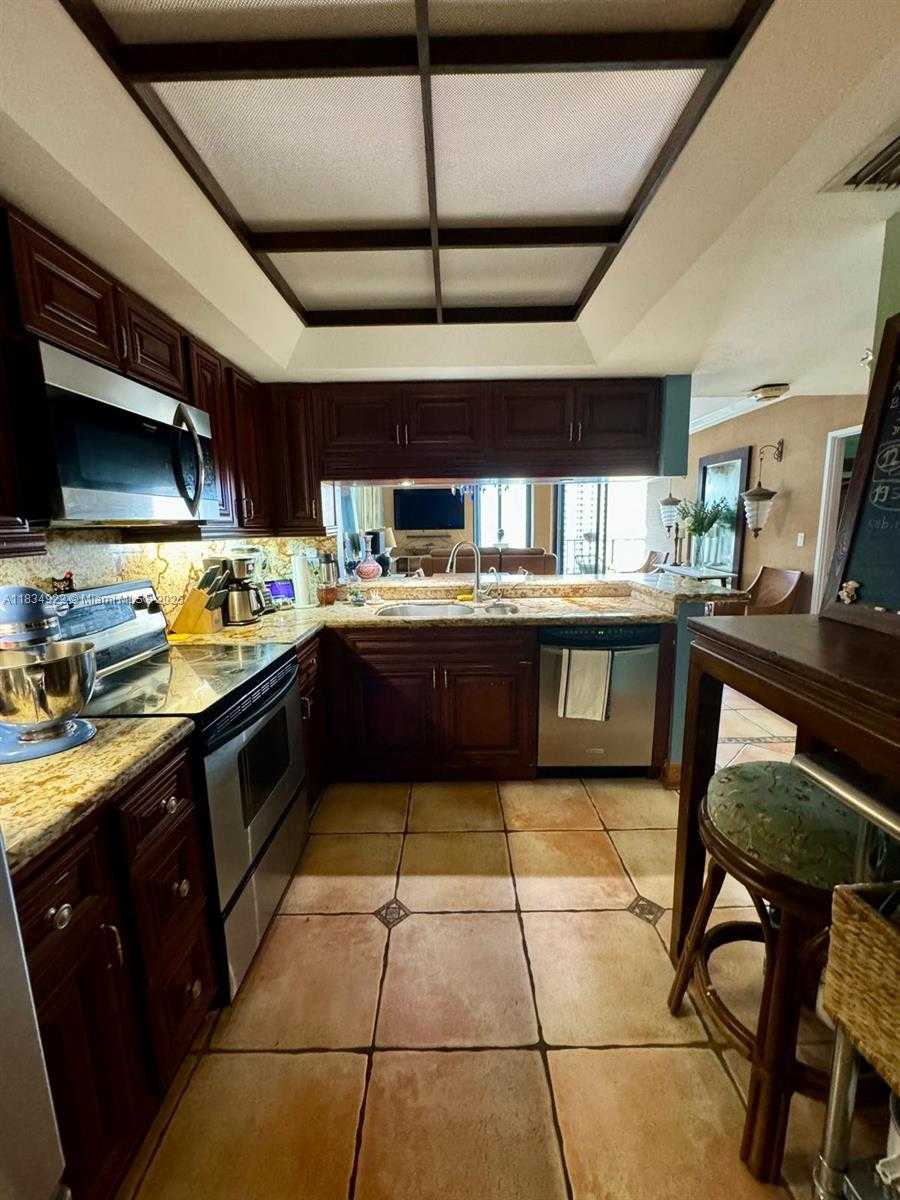 Small Image of 520 BRICKELL KEY DR #A1912, Miami Number 19