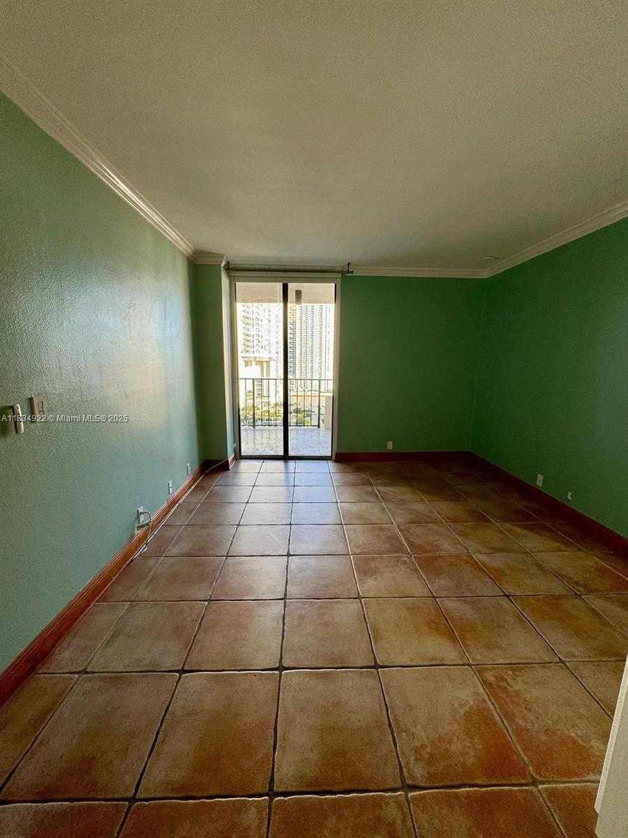 Small Image of 520 BRICKELL KEY DR #A1912, Miami Number 21