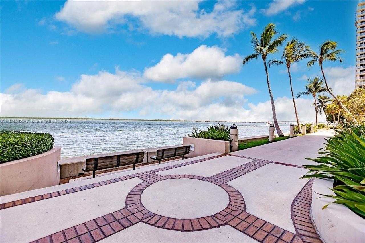 Small Image of 520 BRICKELL KEY DR #A1912, Miami Number 32