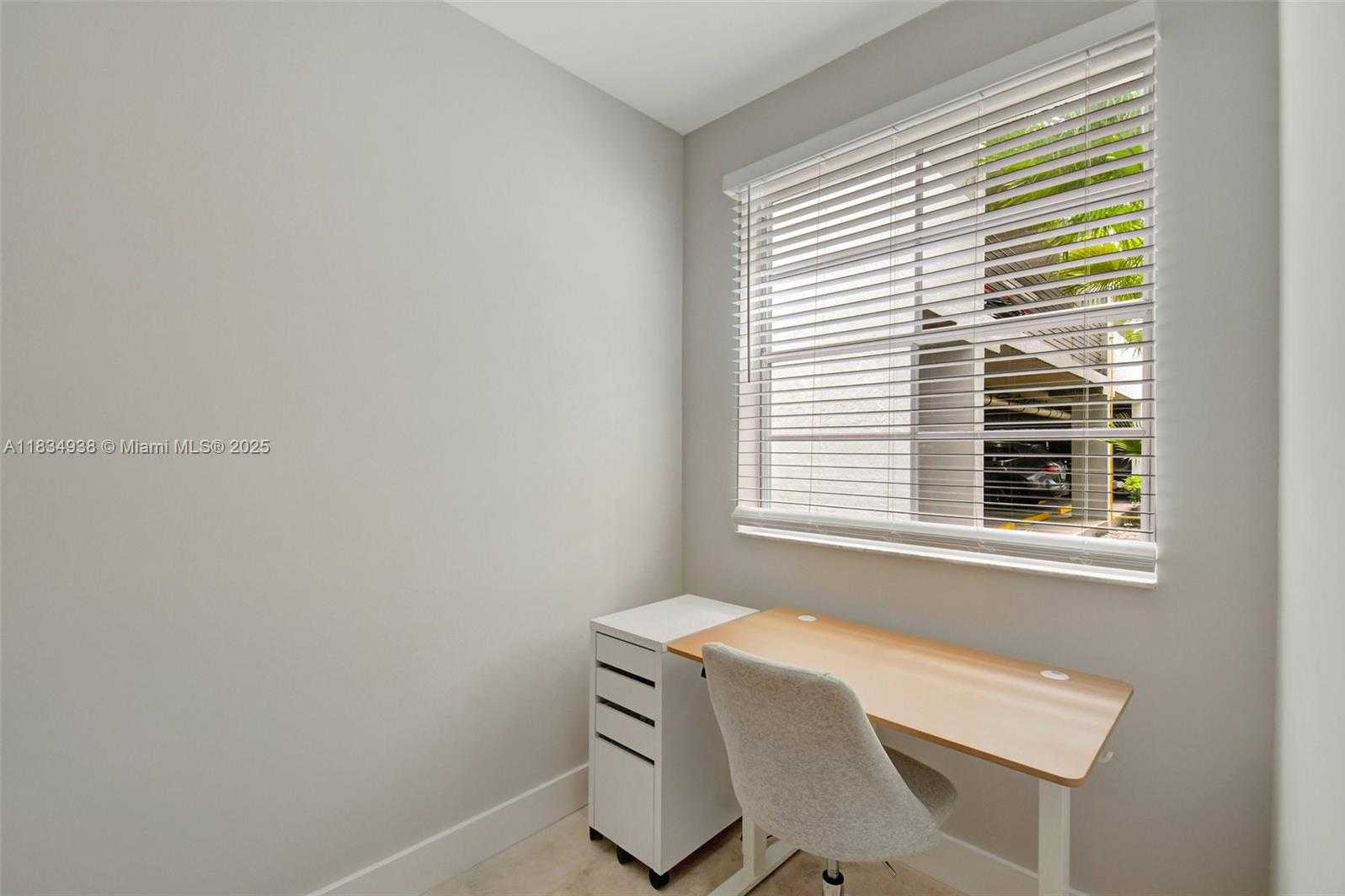 Small Image of 3205 NORTH EAST 184TH ST #9106, Aventura Number 24
