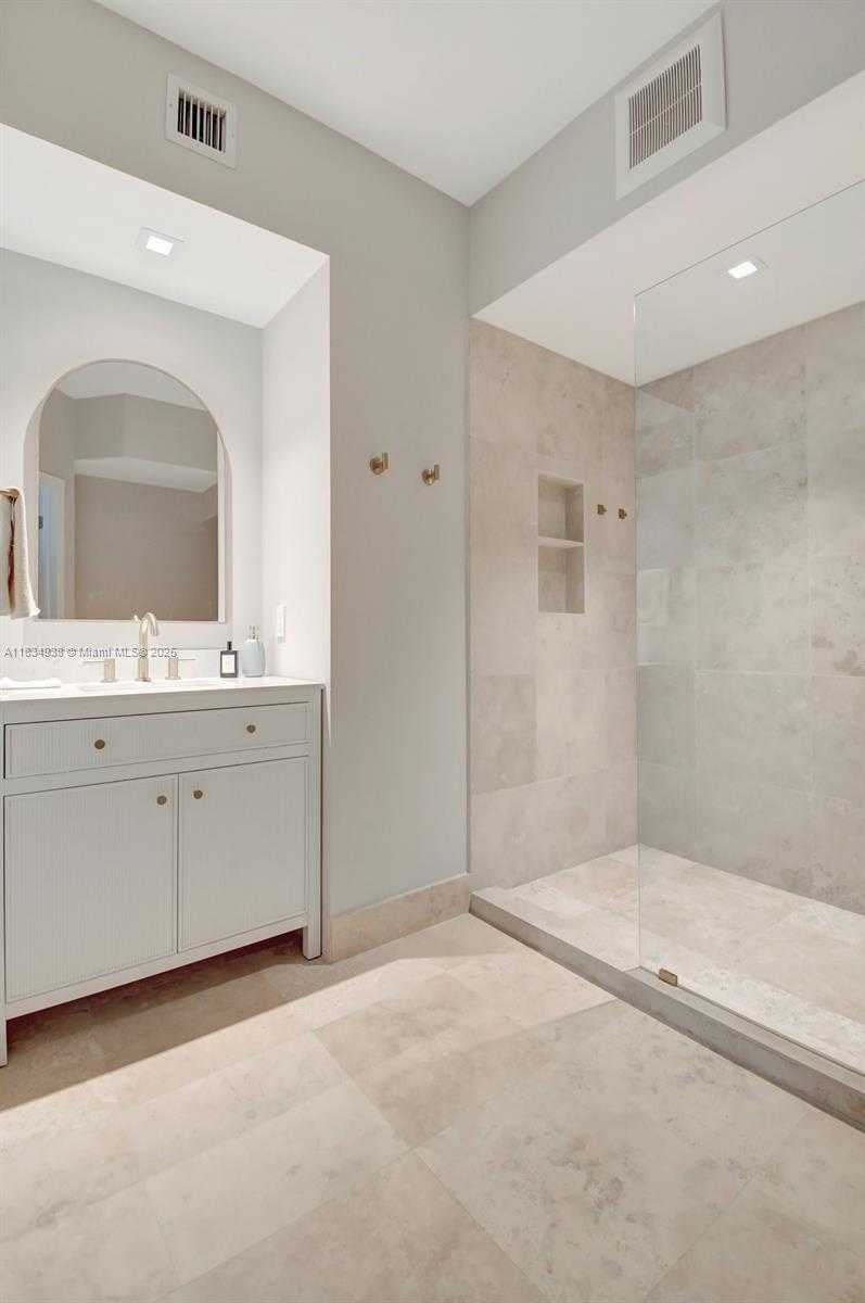 Small Image of 3205 NORTH EAST 184TH ST #9106, Aventura Number 27