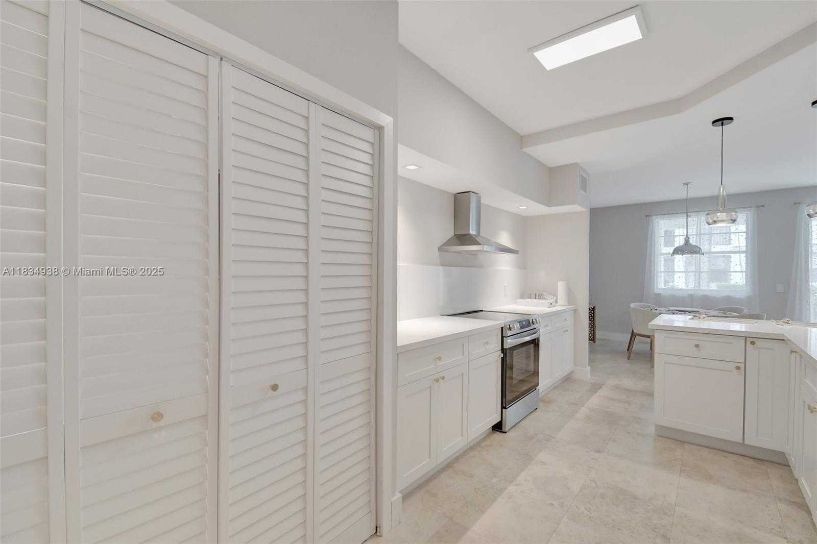 Small Image of 3205 NORTH EAST 184TH ST #9106, Aventura Number 30