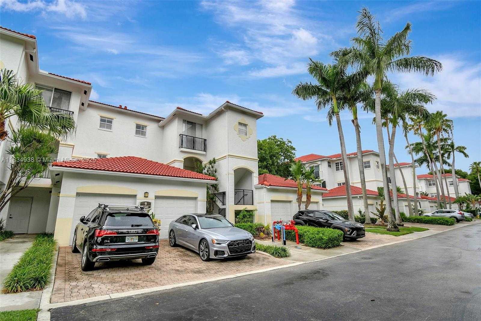 Small Image of 3205 NORTH EAST 184TH ST #9106, Aventura Number 39