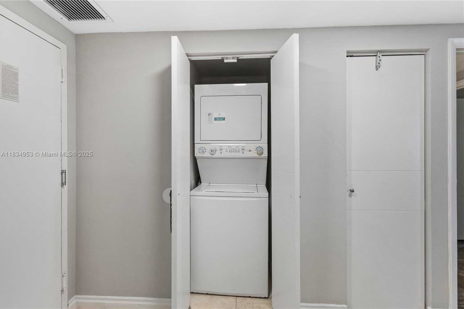 Small Image of 17375 COLLINS AVE #1004, Sunny Isles Beach Number 15