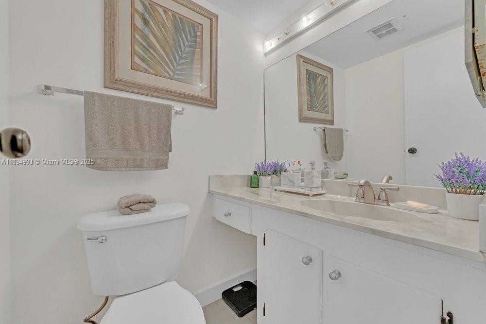 Small Image of 20301 WEST COUNTRY CLUB DR #1421, Aventura Number 15