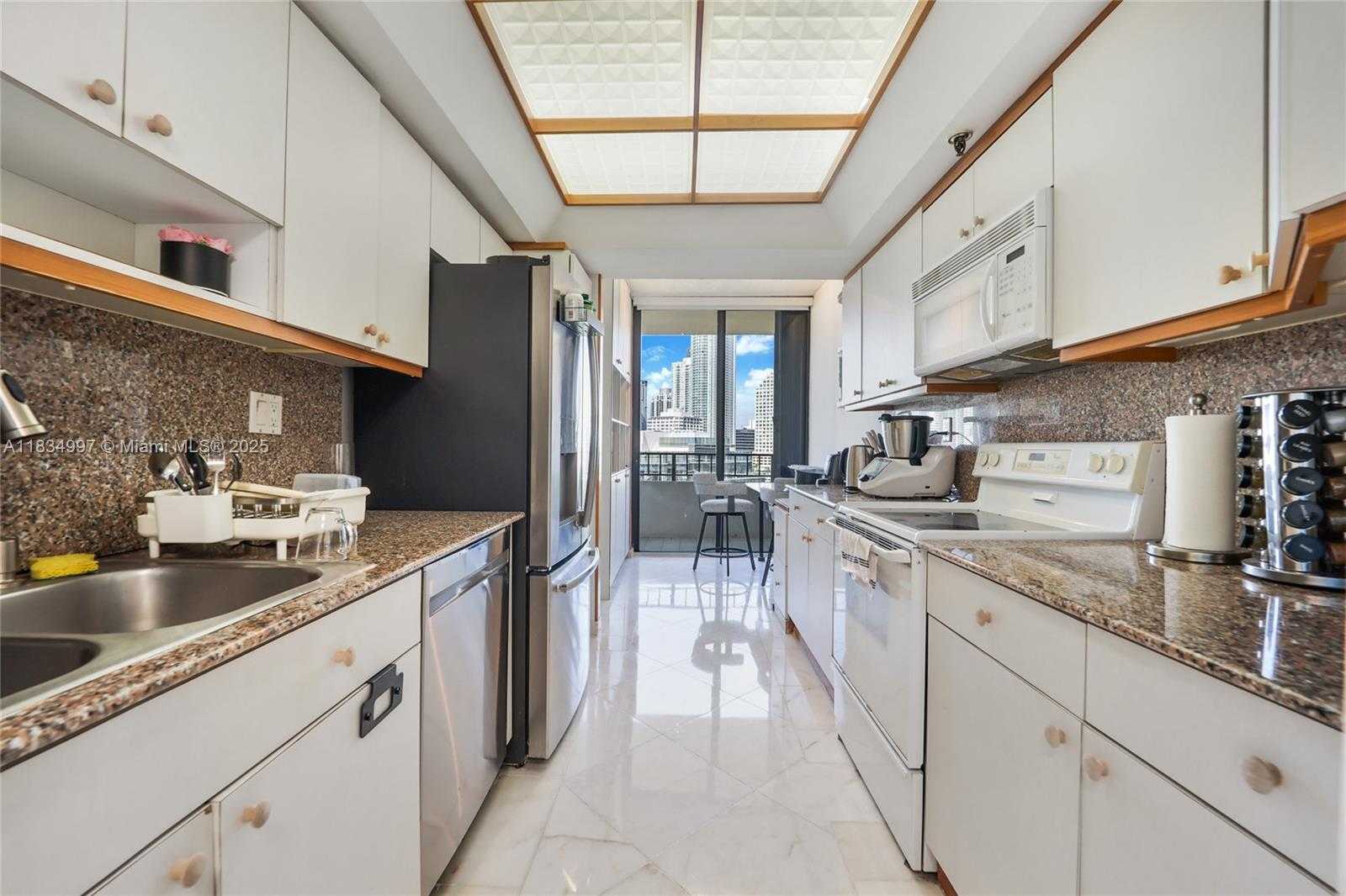 Small Image of 520 BRICKELL KEY DR #A1115, Miami Number 6