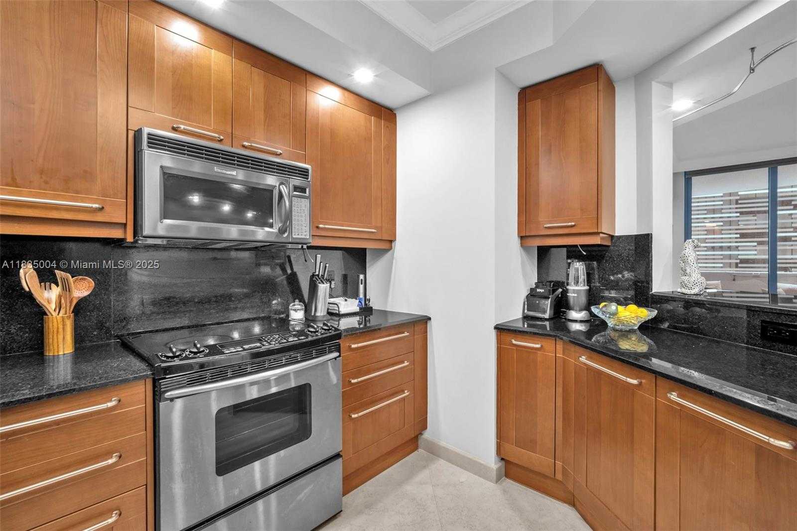 Small Image of 333 LAS OLAS WAY #405, Fort Lauderdale Number 11