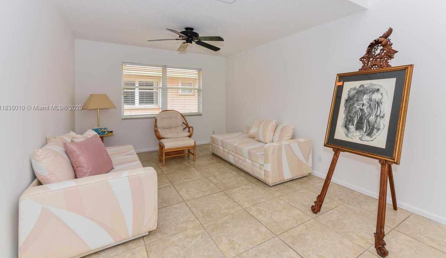 Small Image of 5570 ROYAL LAKE CIR, Boynton Beach Number 14