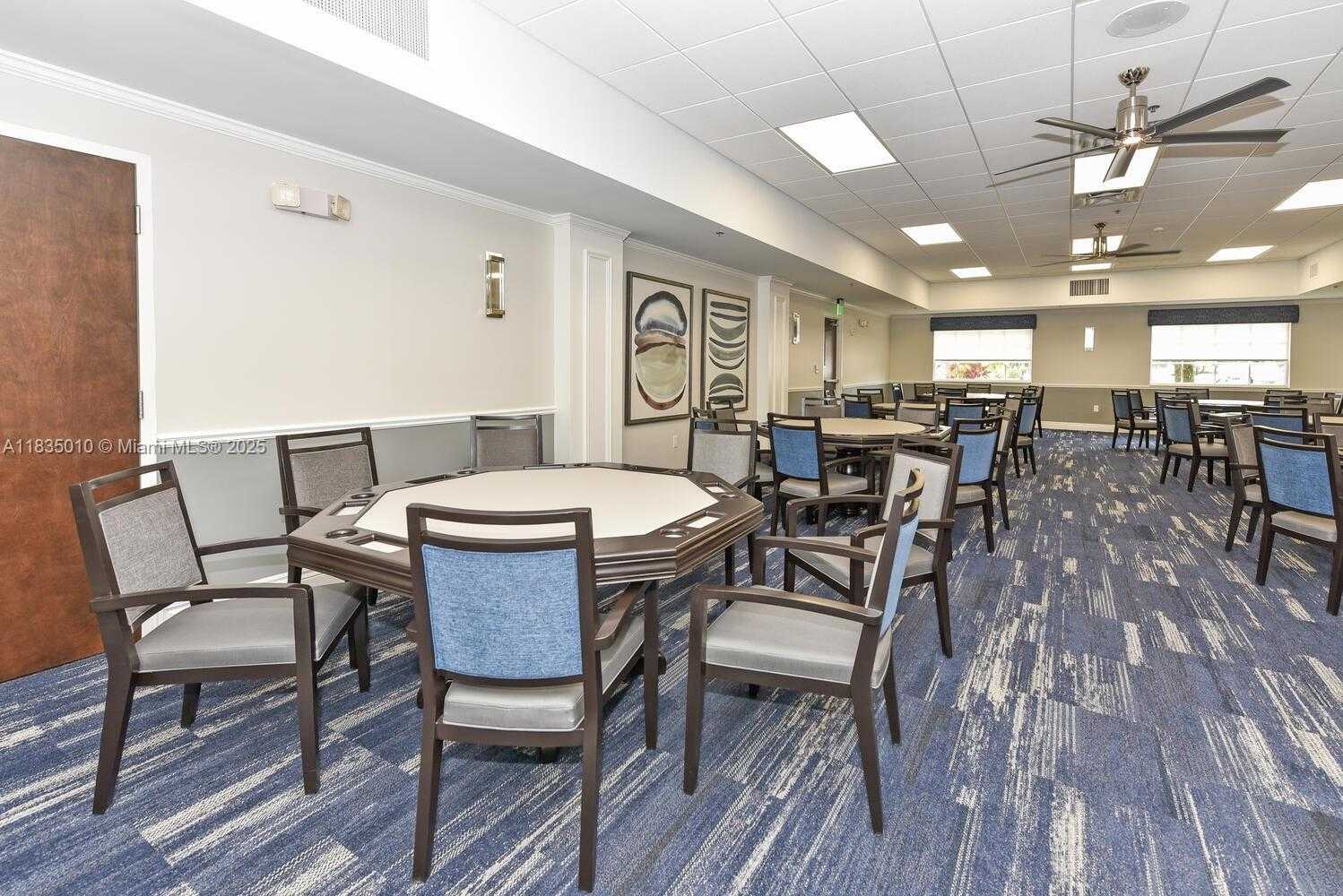 Small Image of 5570 ROYAL LAKE CIR, Boynton Beach Number 38