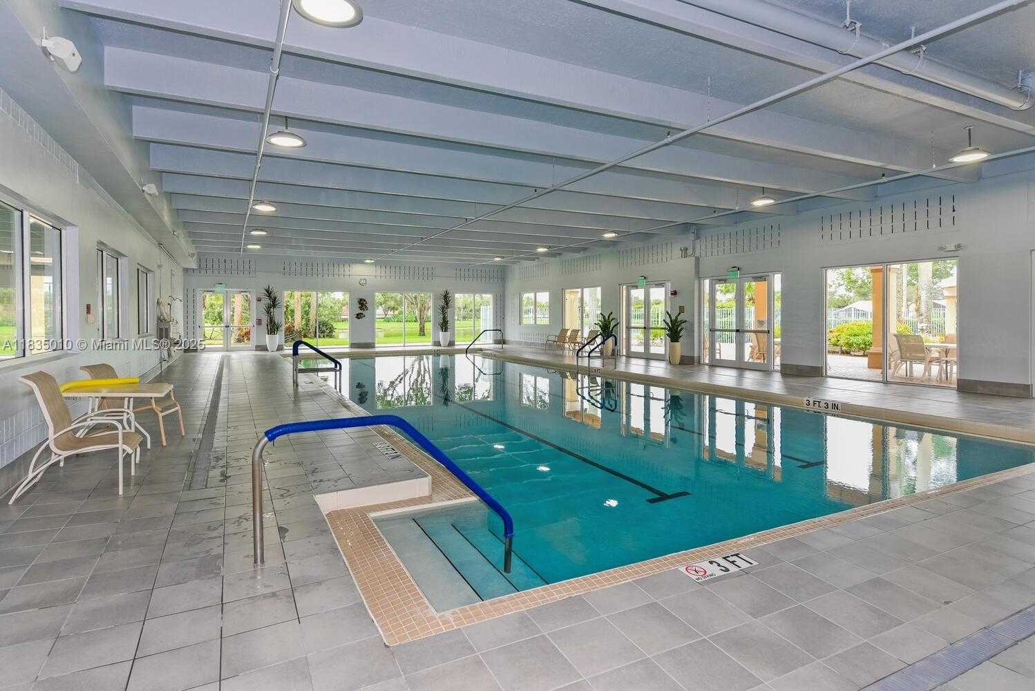 Small Image of 5570 ROYAL LAKE CIR, Boynton Beach Number 47
