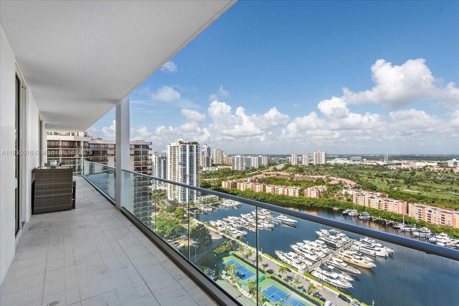 Small Image of 19707 TURNBERRY WAY #PH-D, Aventura Number 21