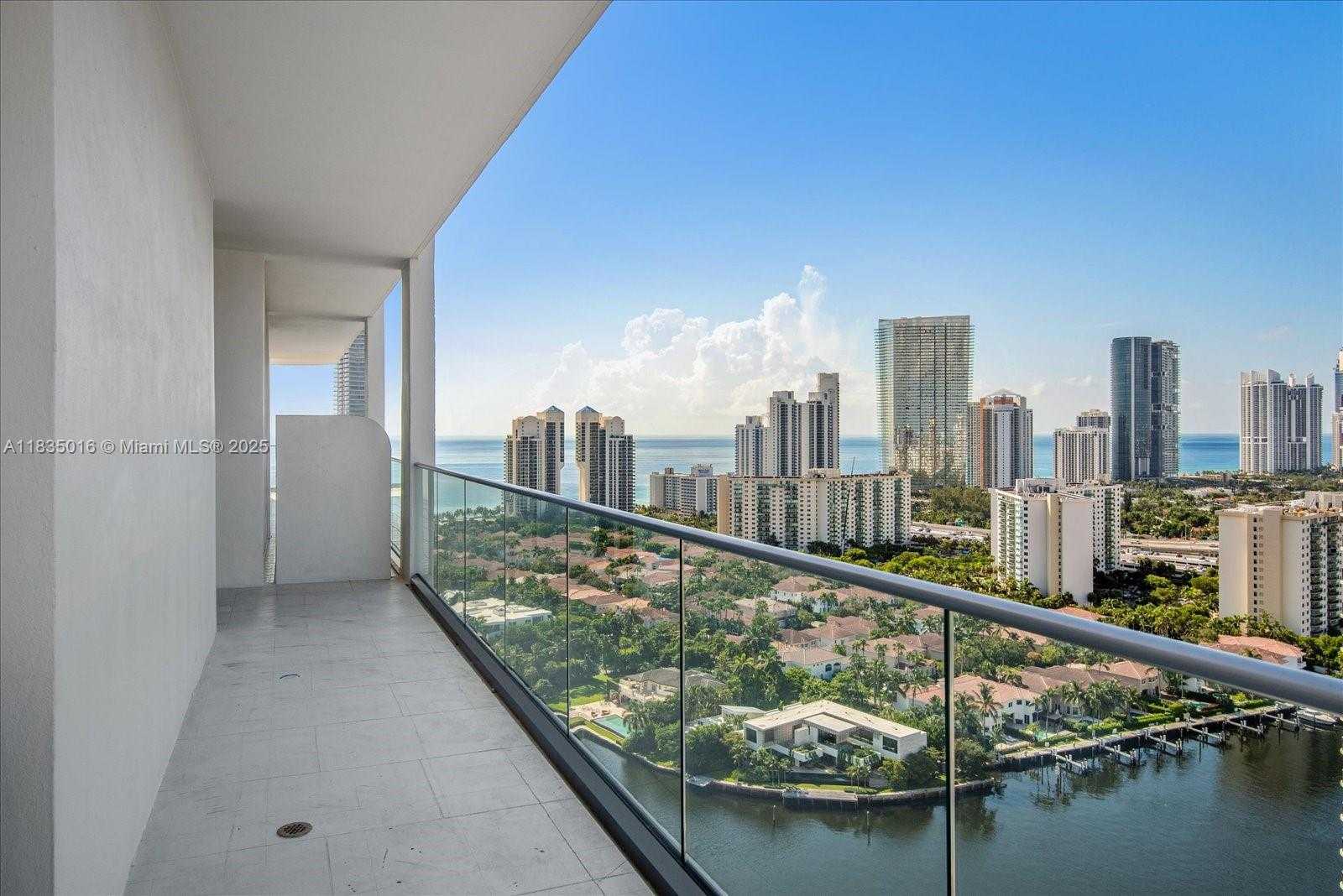 Small Image of 19707 TURNBERRY WAY #PH-D, Aventura Number 22