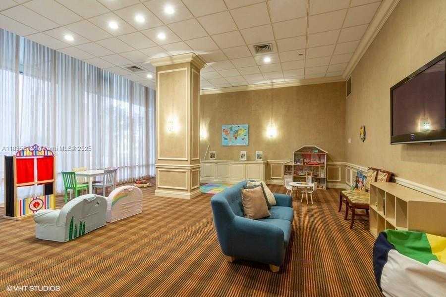 Small Image of 19707 TURNBERRY WAY #PH-D, Aventura Number 27