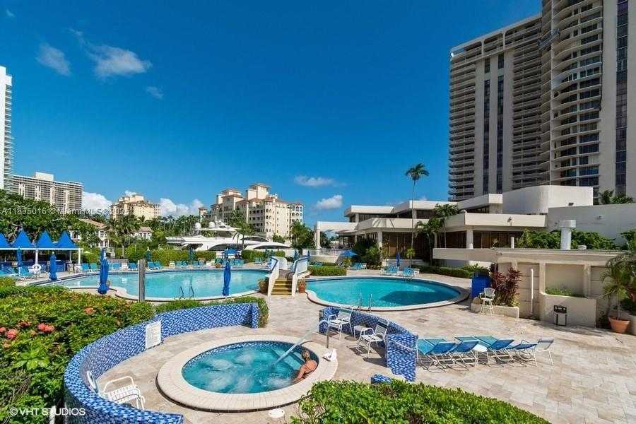 Small Image of 19707 TURNBERRY WAY #PH-D, Aventura Number 28