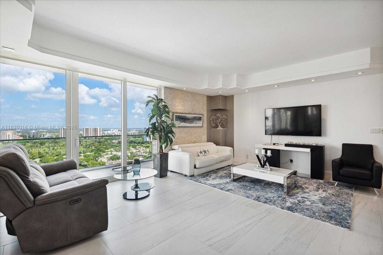 Small Image of 19707 TURNBERRY WAY #PH-D, Aventura Number 3