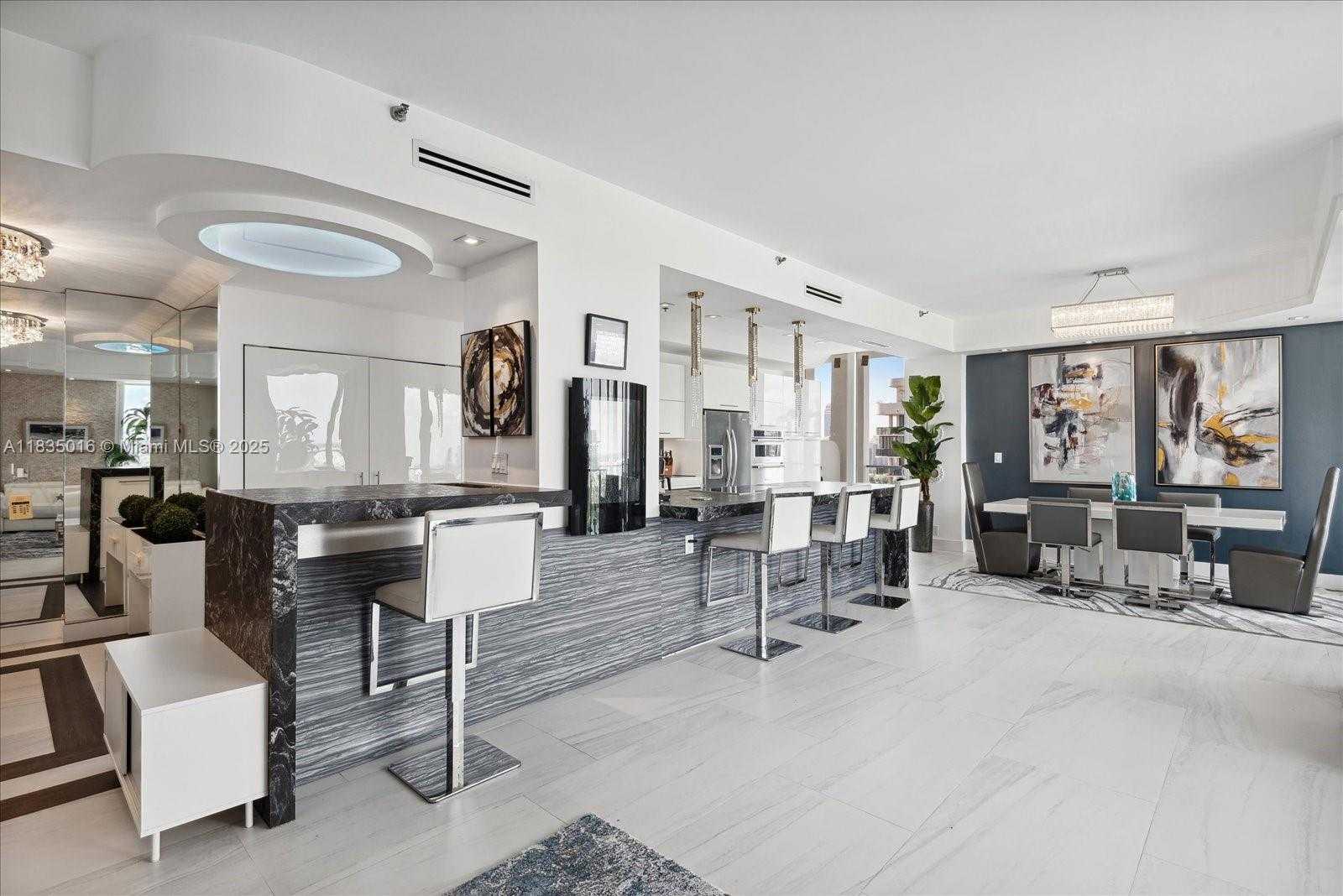 Small Image of 19707 TURNBERRY WAY #PH-D, Aventura Number 6