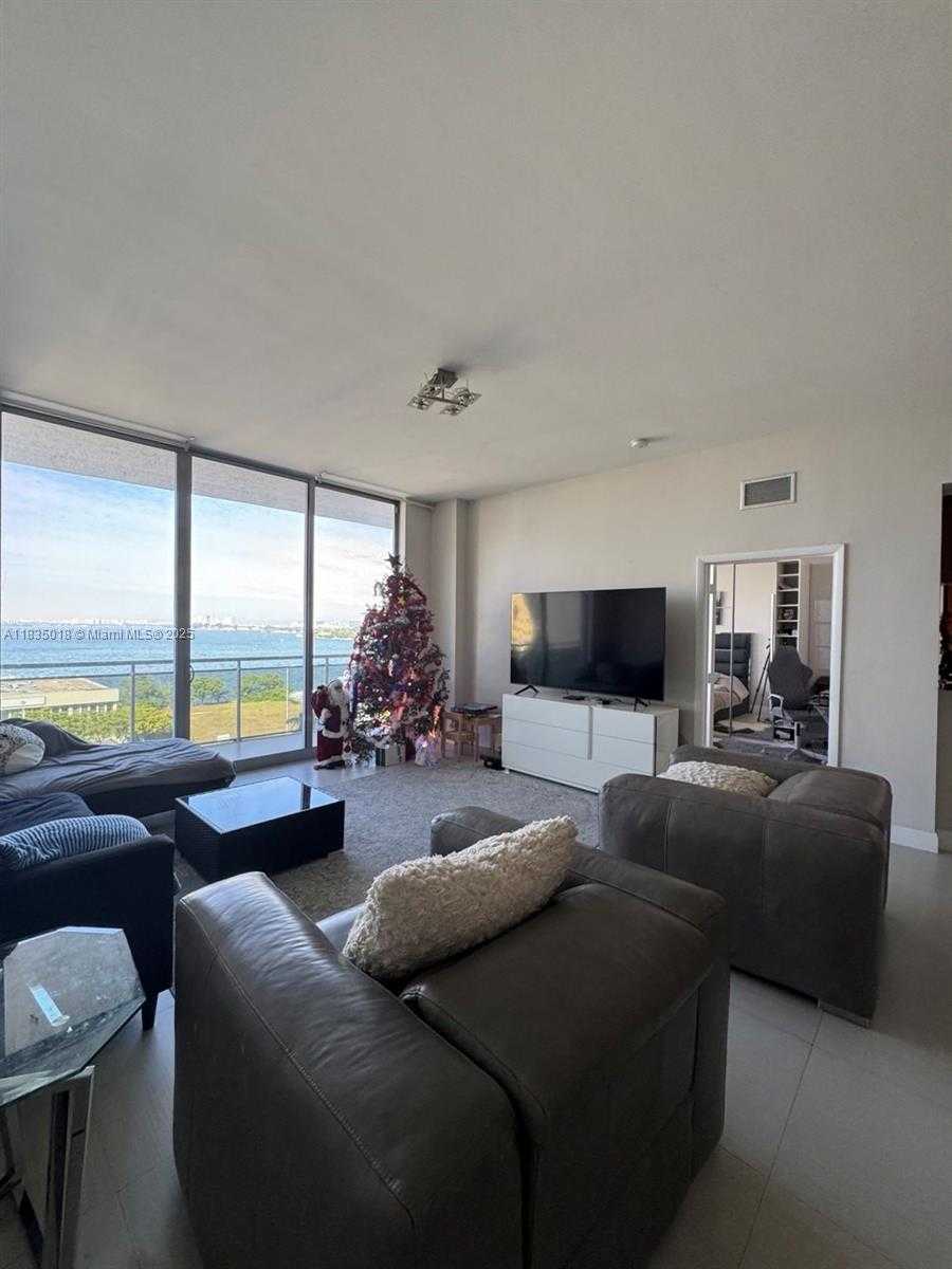 Small Image of 7901 HISPANOLA AVE #701, North Bay Village Number 23