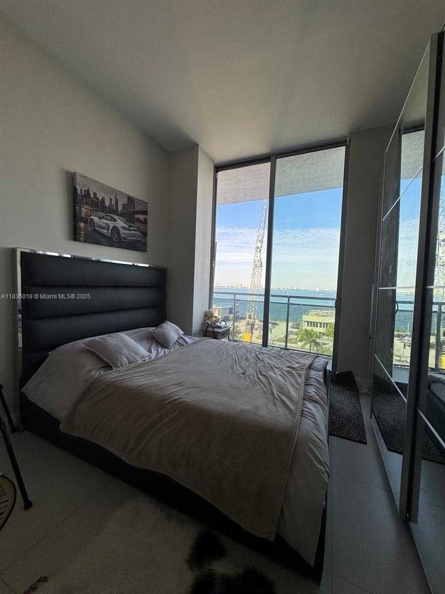 Small Image of 7901 HISPANOLA AVE #701, North Bay Village Number 26