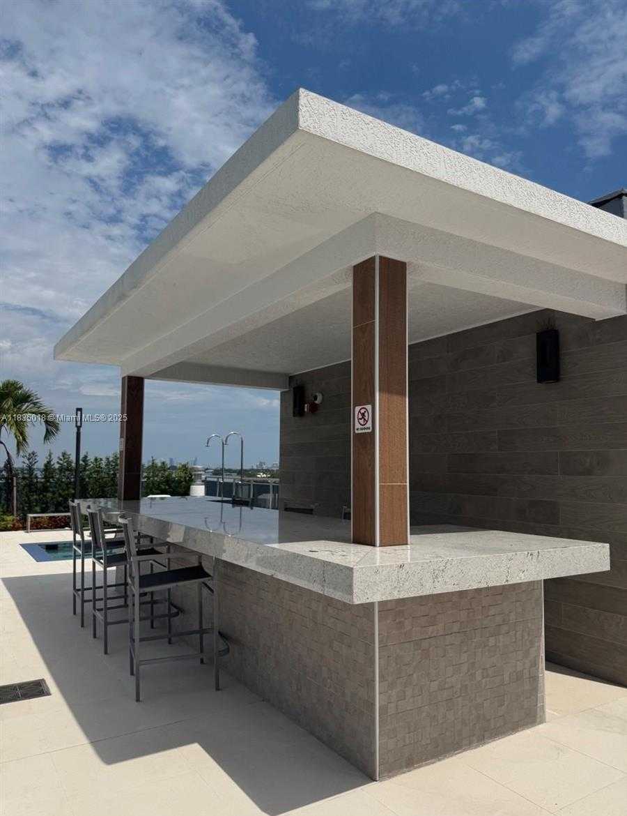 Small Image of 7901 HISPANOLA AVE #701, North Bay Village Number 46
