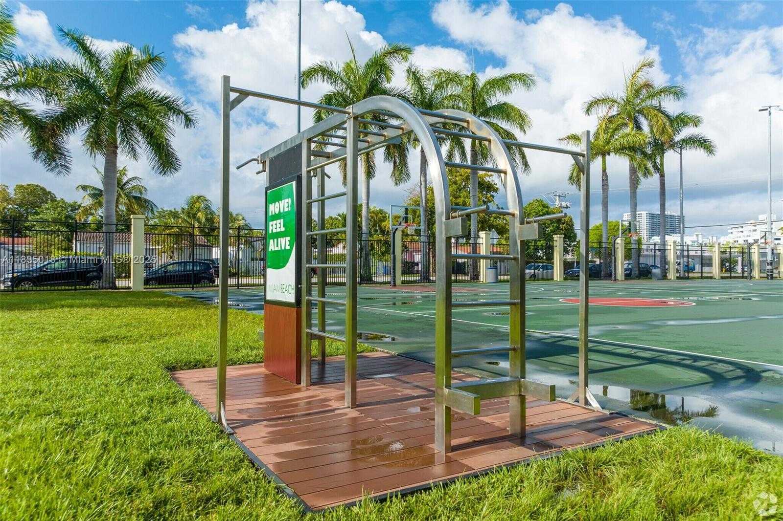 Small Image of 7901 HISPANOLA AVE #701, North Bay Village Number 60