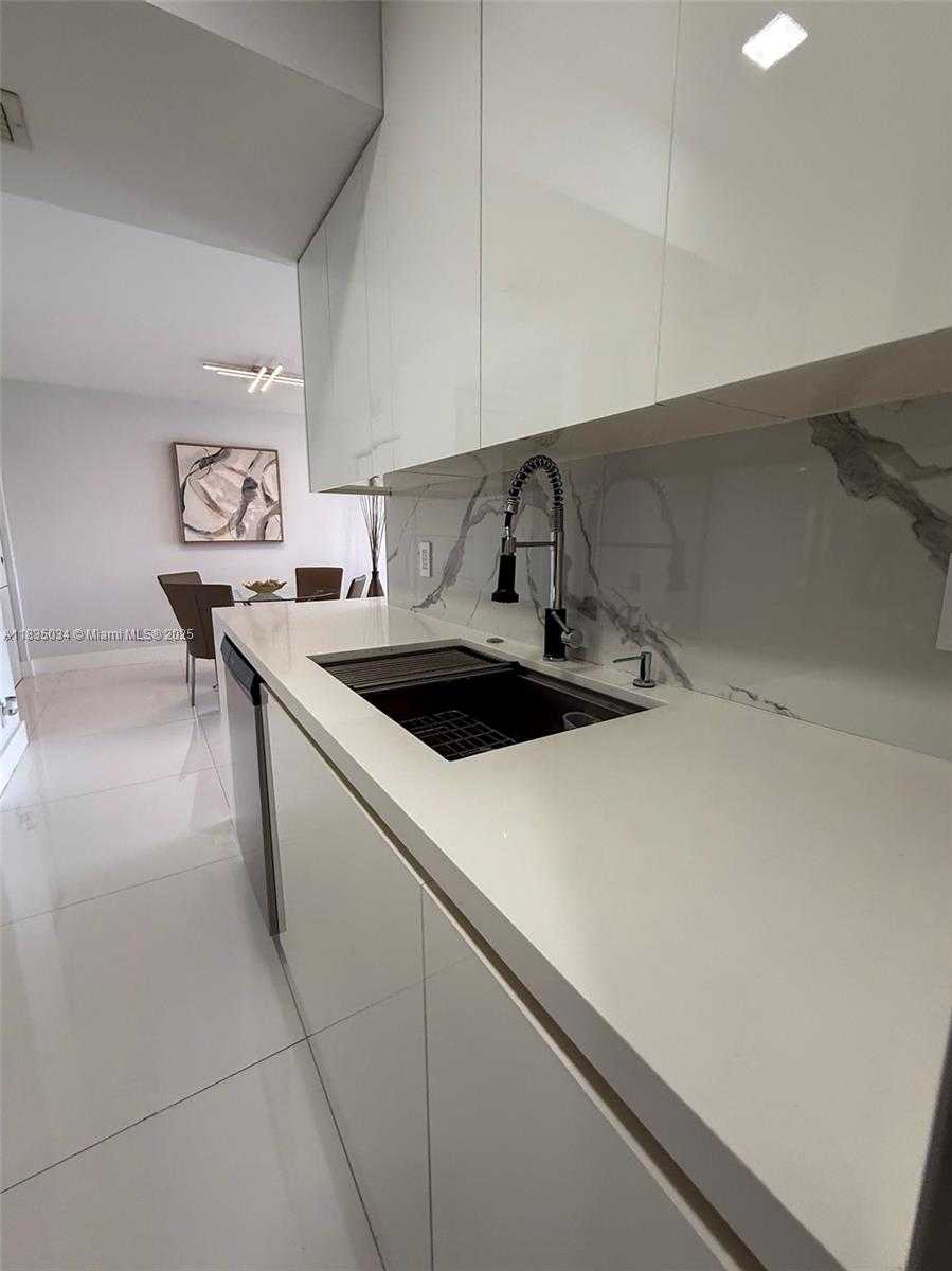 Small Image of 20379 WEST COUNTRY CLUB DR #1434, Aventura Number 10