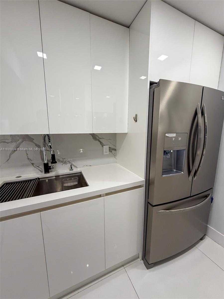 Small Image of 20379 WEST COUNTRY CLUB DR #1434, Aventura Number 11