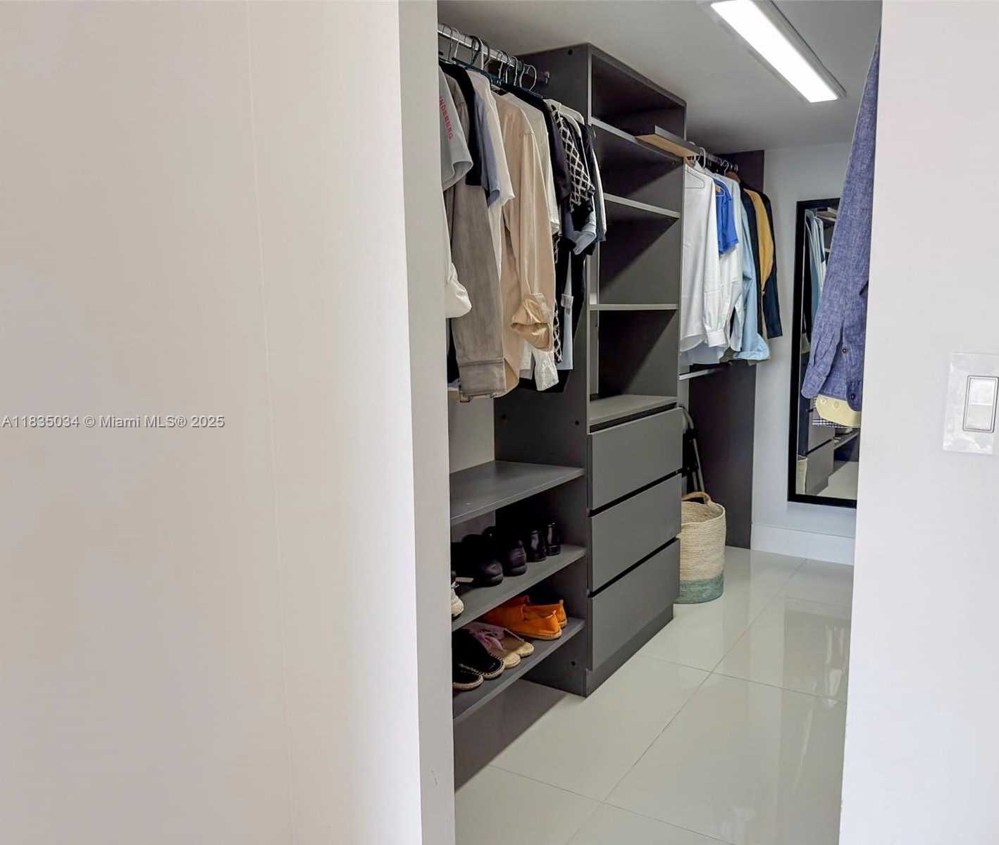 Small Image of 20379 WEST COUNTRY CLUB DR #1434, Aventura Number 17