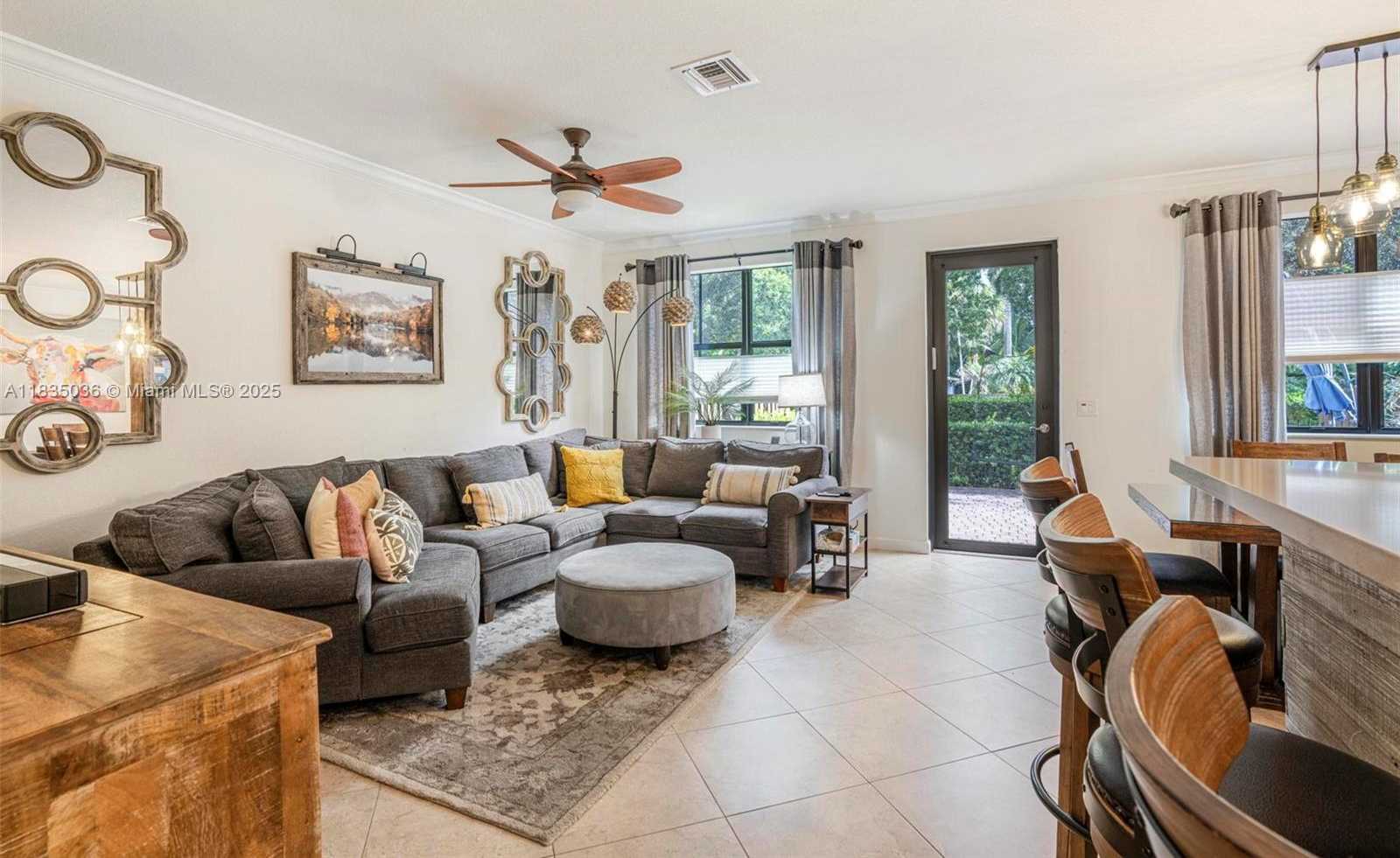 Small Image of 12125 SOUTH VAQUERO TRAILS DR, Davie Number 10