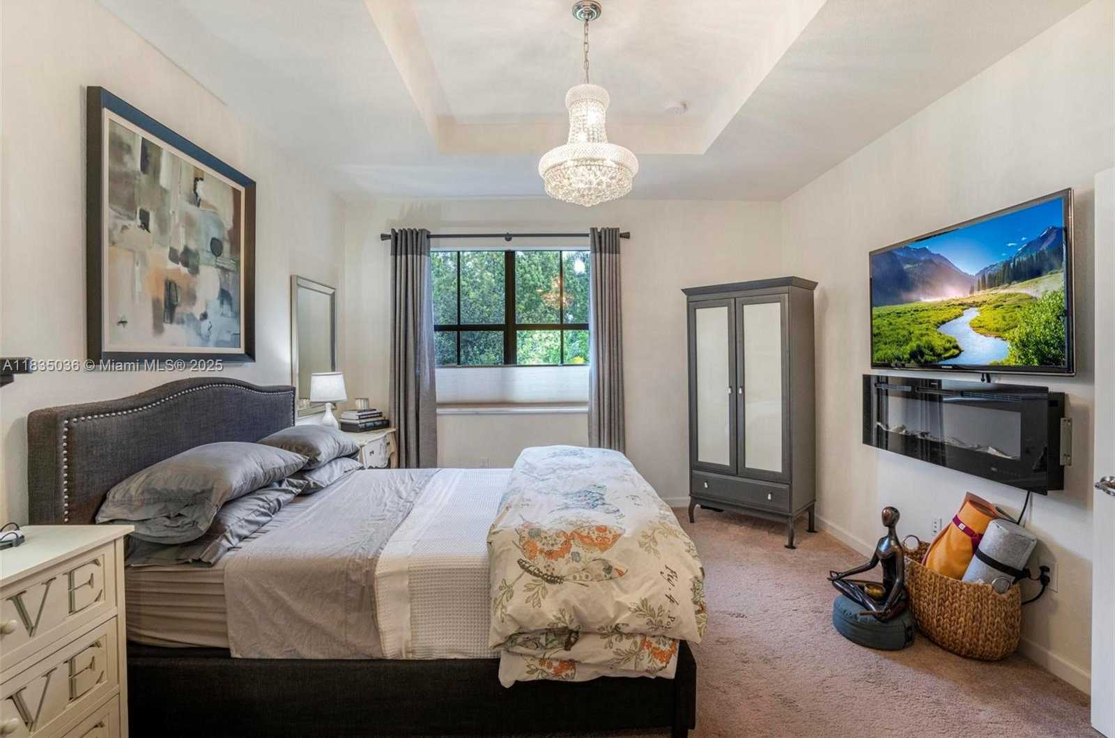 Small Image of 12125 SOUTH VAQUERO TRAILS DR, Davie Number 23
