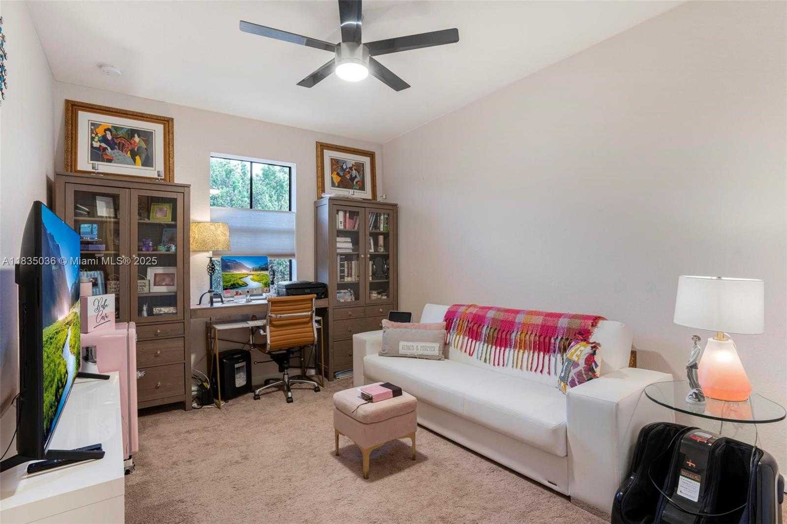 Small Image of 12125 SOUTH VAQUERO TRAILS DR, Davie Number 28