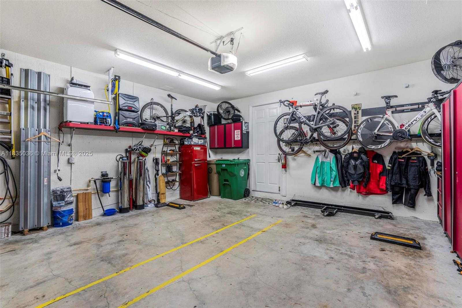 Small Image of 12125 SOUTH VAQUERO TRAILS DR, Davie Number 35