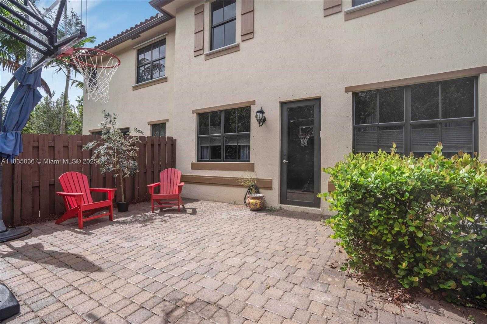 Small Image of 12125 SOUTH VAQUERO TRAILS DR, Davie Number 37
