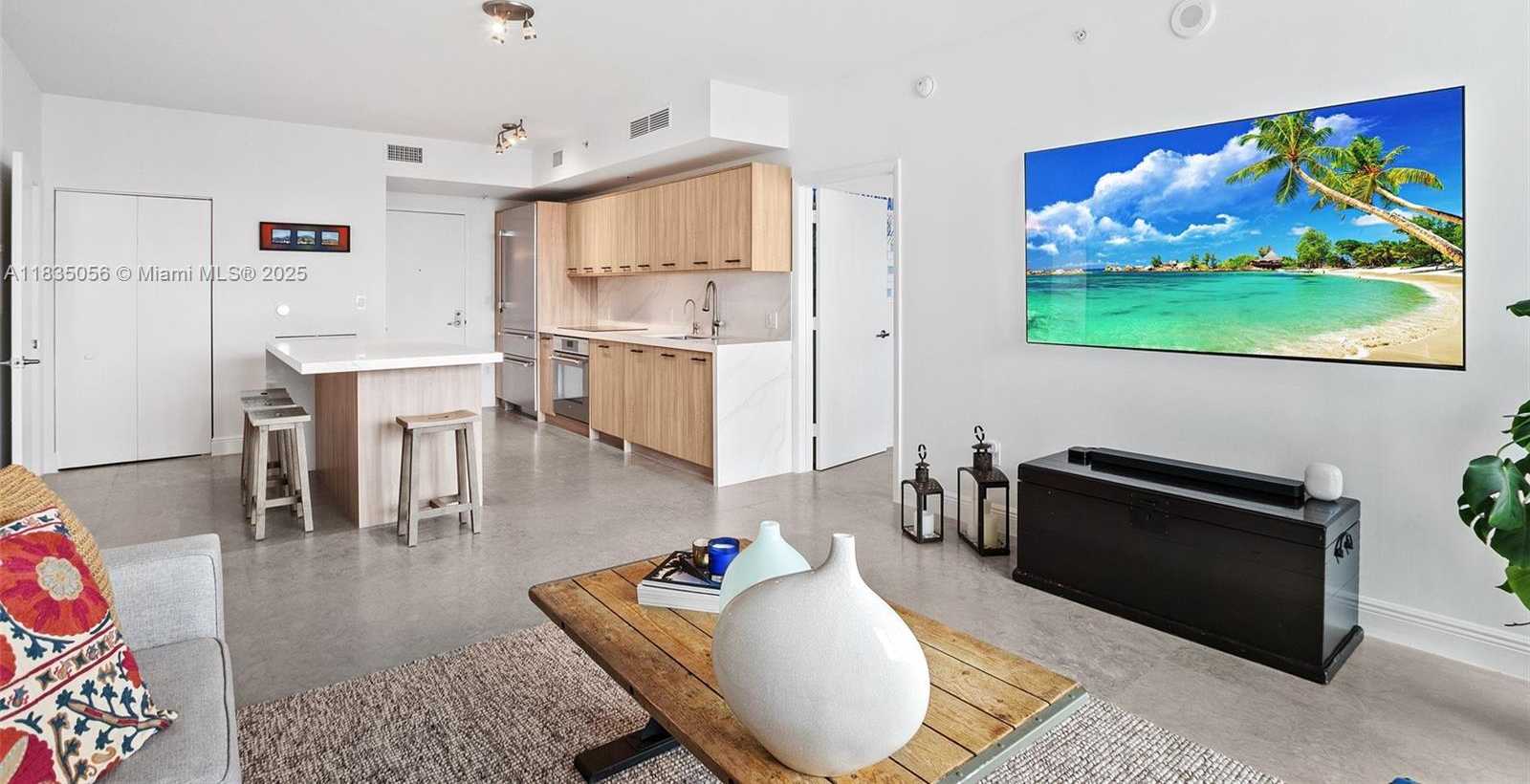 Small Image of 90 SOUTH WEST 3RD ST #3810, Miami Number 15