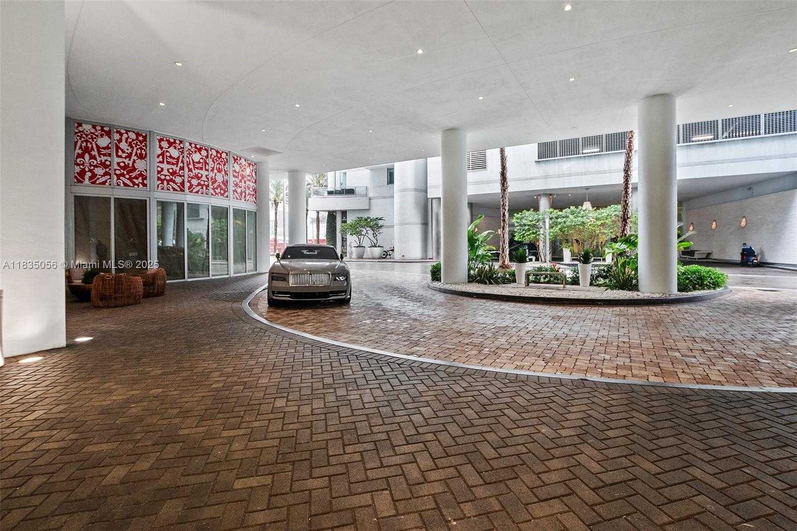 Small Image of 90 SOUTH WEST 3RD ST #3810, Miami Number 2