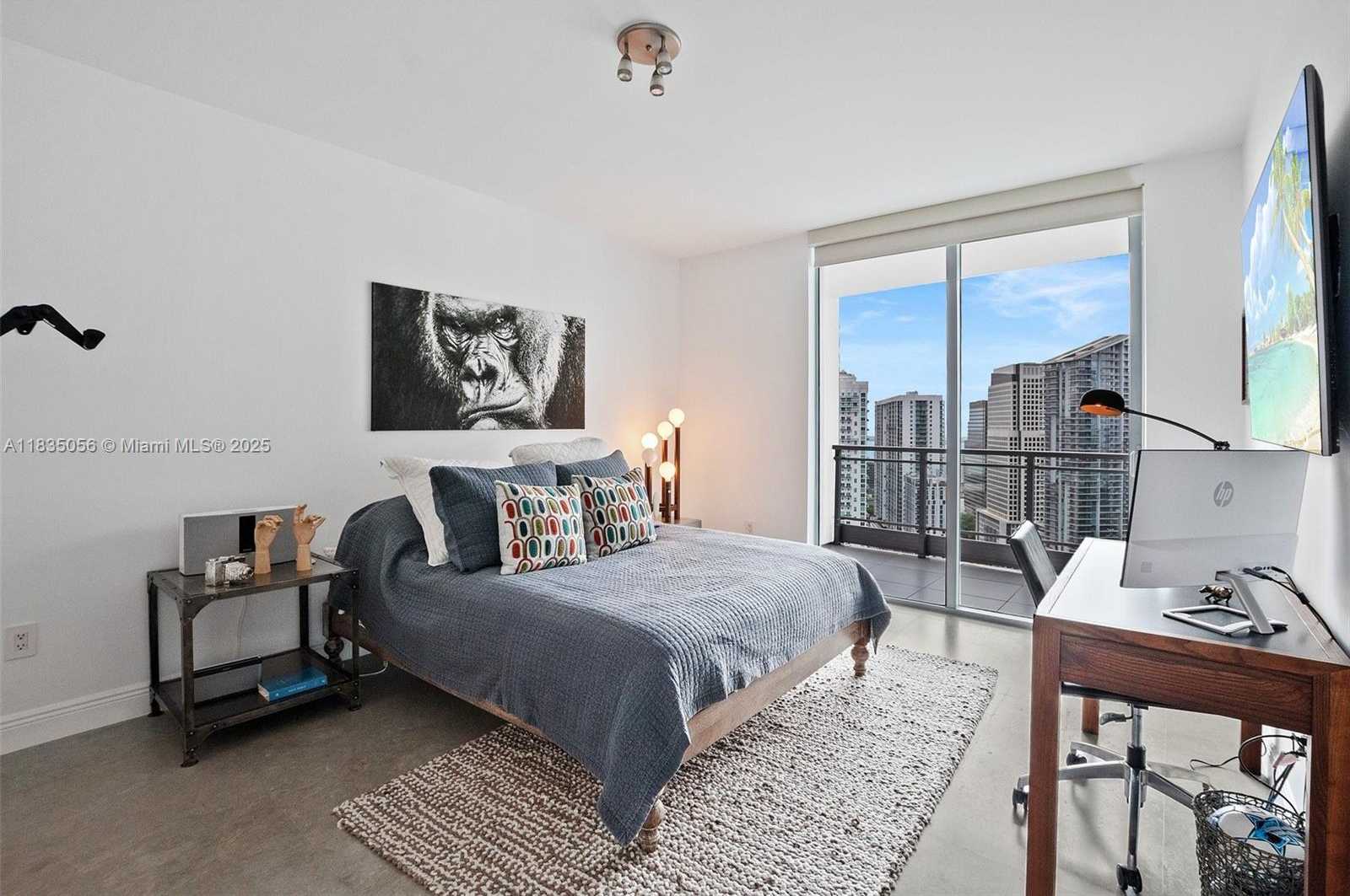 Small Image of 90 SOUTH WEST 3RD ST #3810, Miami Number 27
