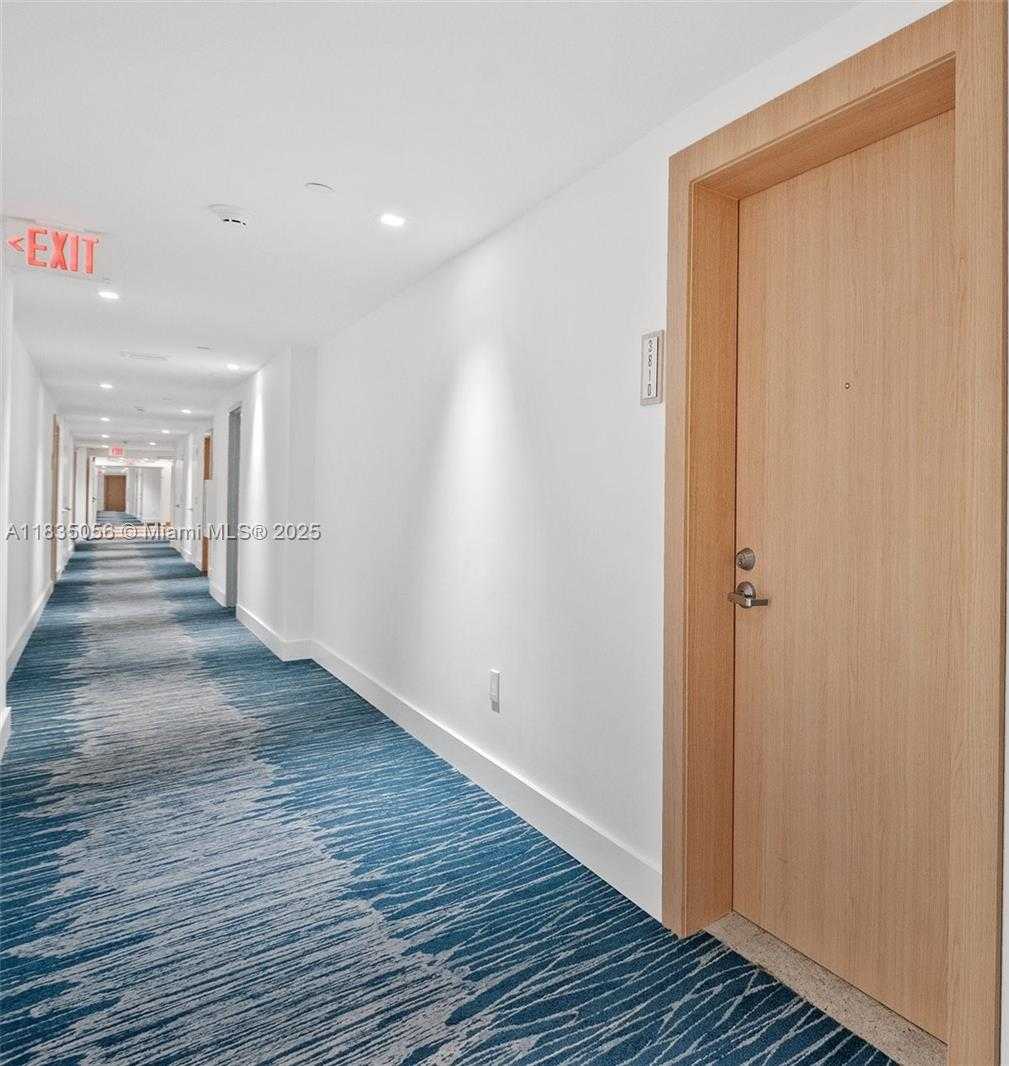 Small Image of 90 SOUTH WEST 3RD ST #3810, Miami Number 5