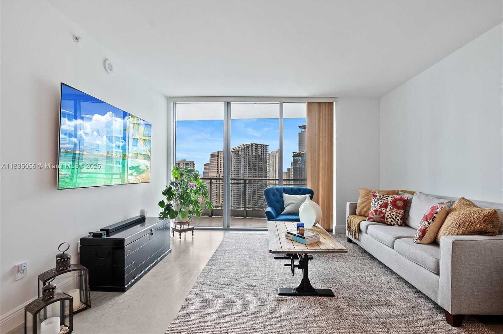 Small Image of 90 SOUTH WEST 3RD ST #3810, Miami Number 7