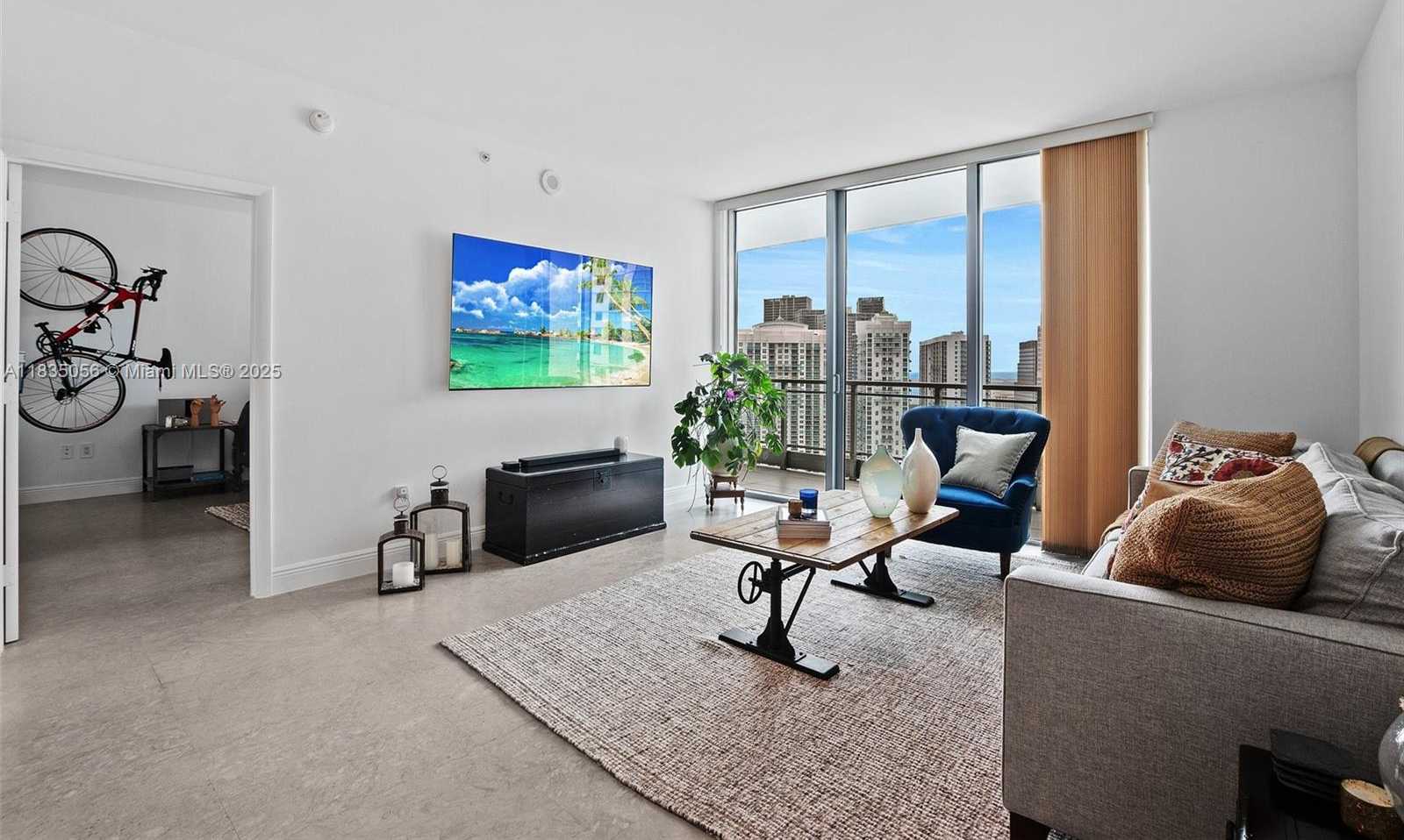 Small Image of 90 SOUTH WEST 3RD ST #3810, Miami Number 8