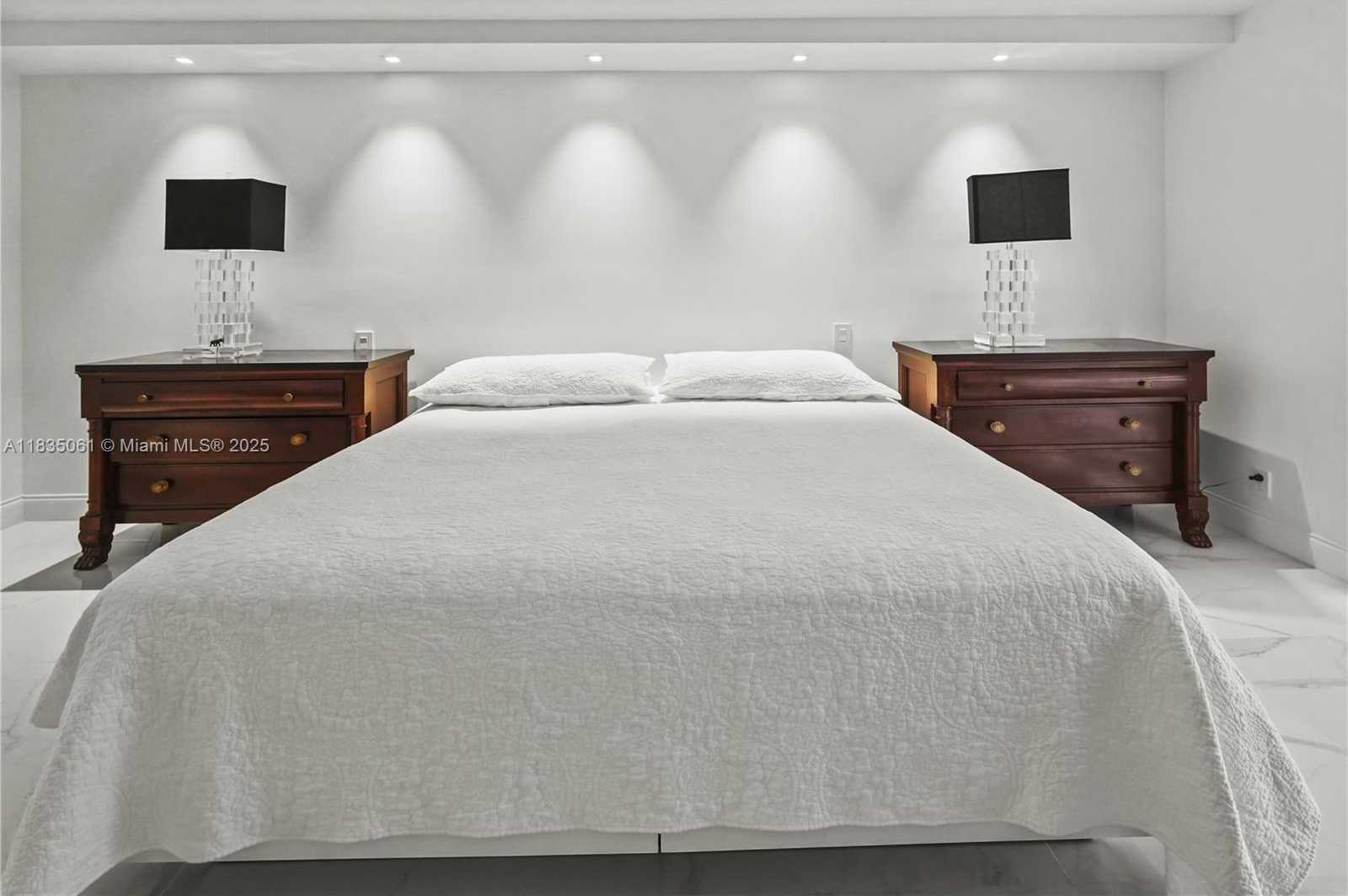 Small Image of 8877 COLLINS AVE #705, Surfside Number 12
