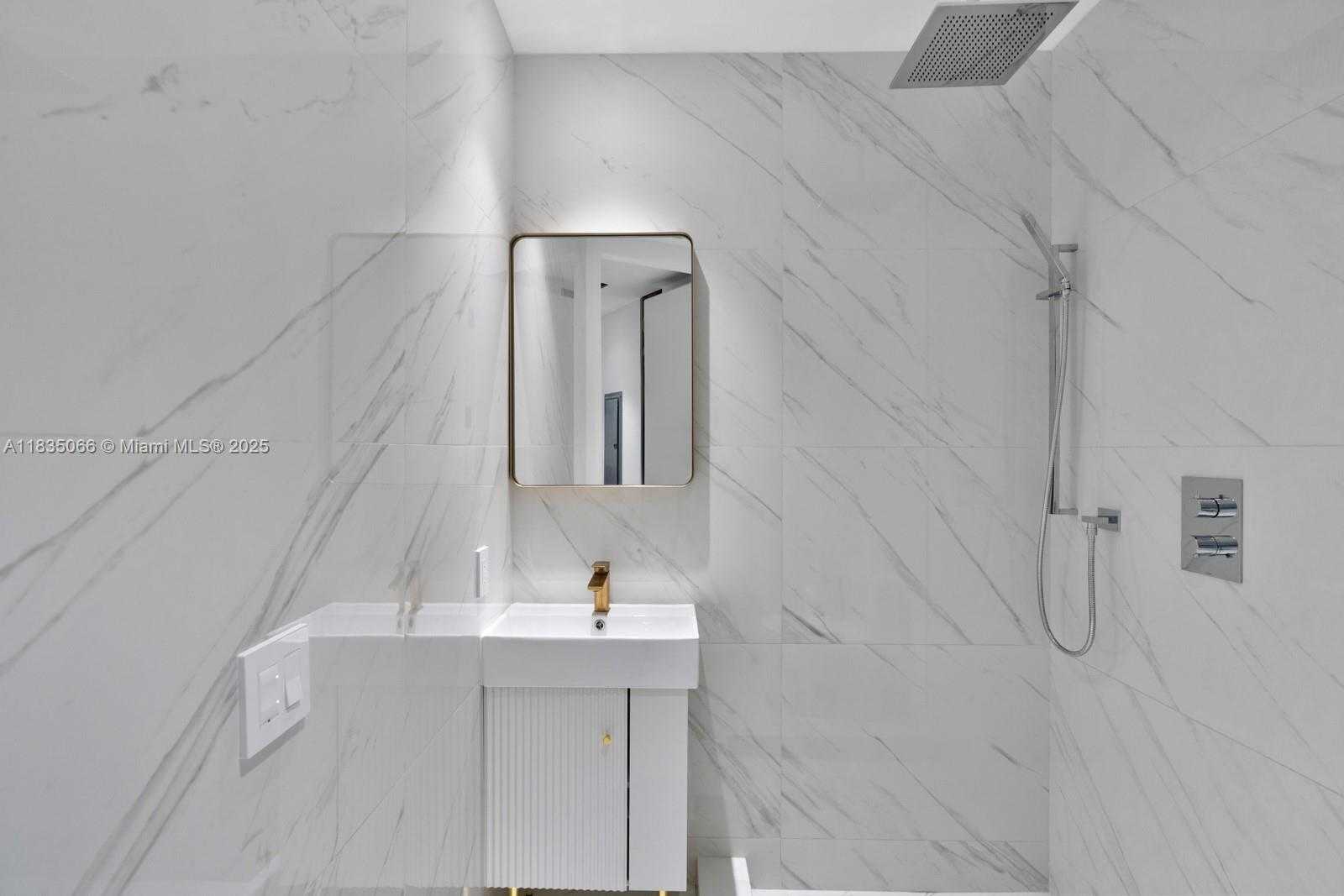 Small Image of 18555 COLLINS AVE #2701, Sunny Isles Beach Number 27