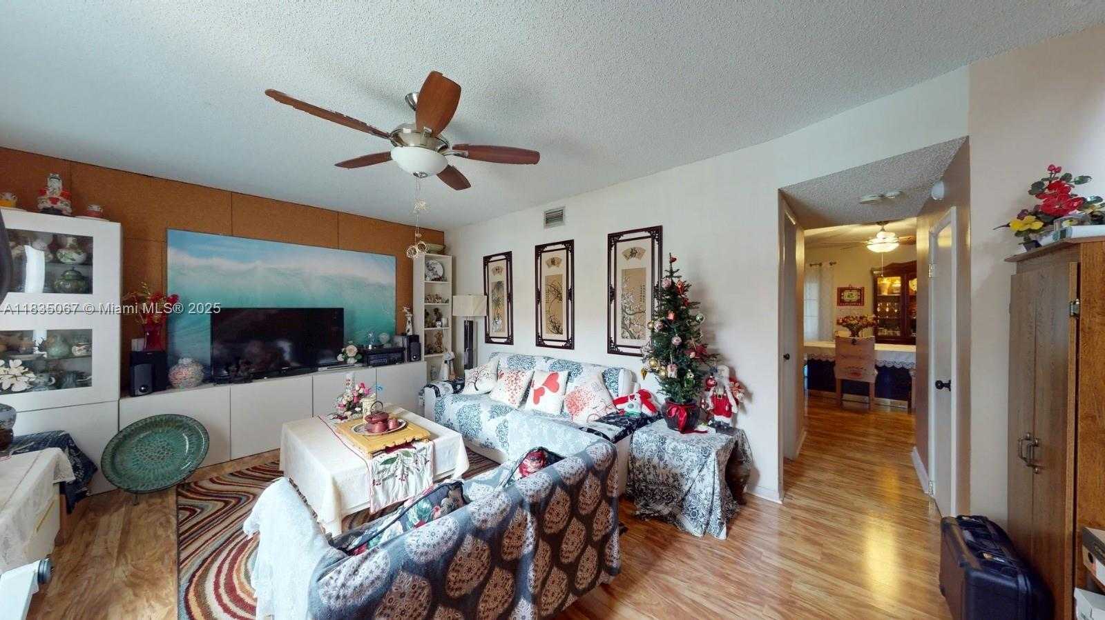 Small Image of 15 LAREDO PL #2-7, Davie Number 9