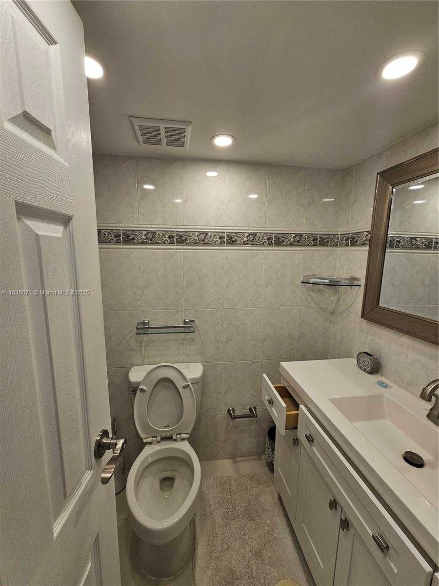 Small Image of 200 172ND ST #217, Sunny Isles Beach Number 6
