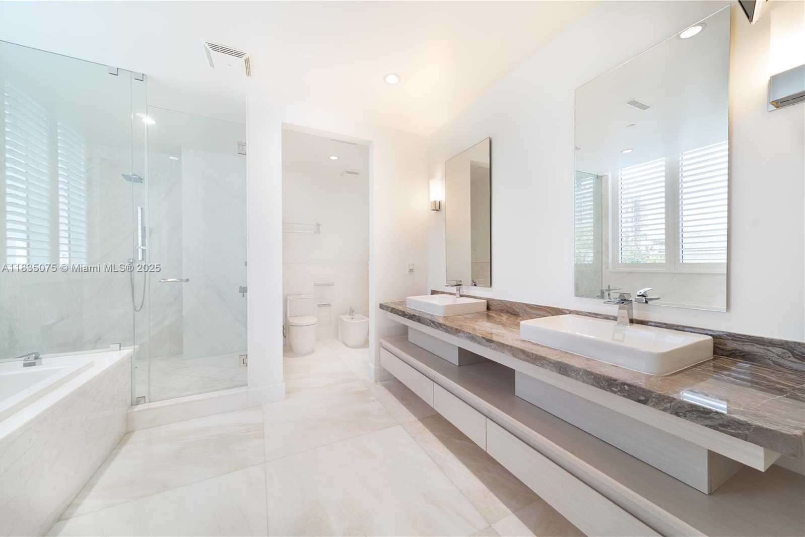 Small Image of 1110 SEMINOLE DR #502, Fort Lauderdale Number 29