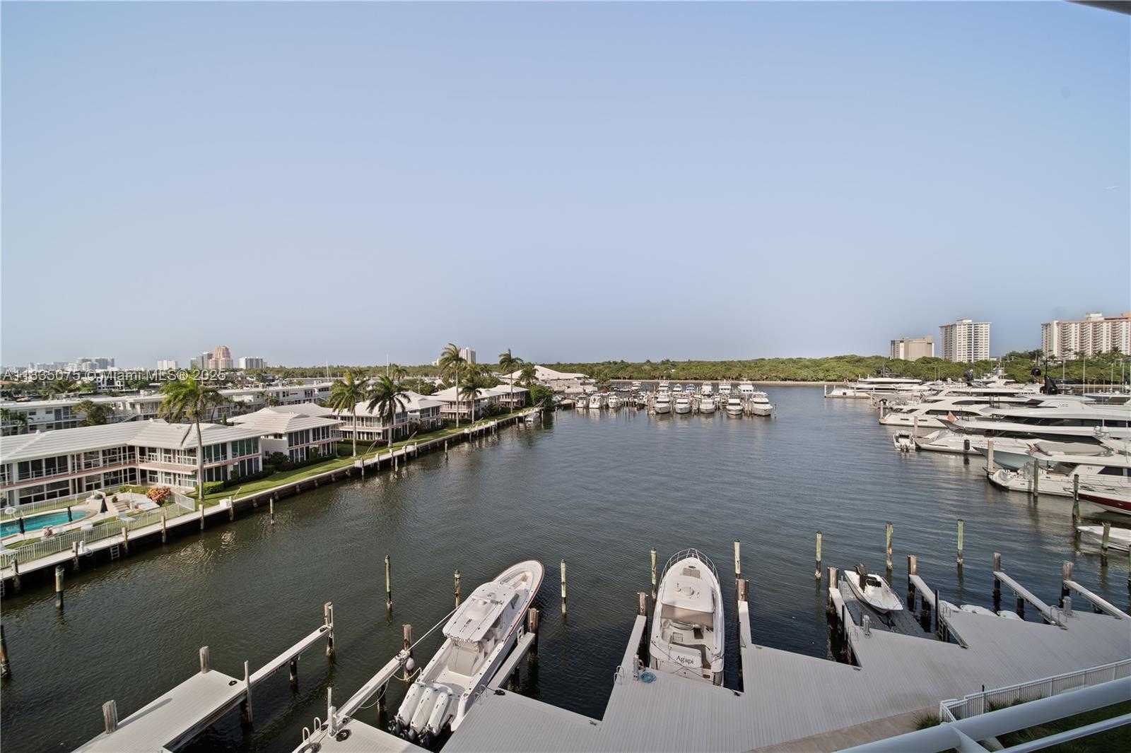 Small Image of 1110 SEMINOLE DR #502, Fort Lauderdale Number 32