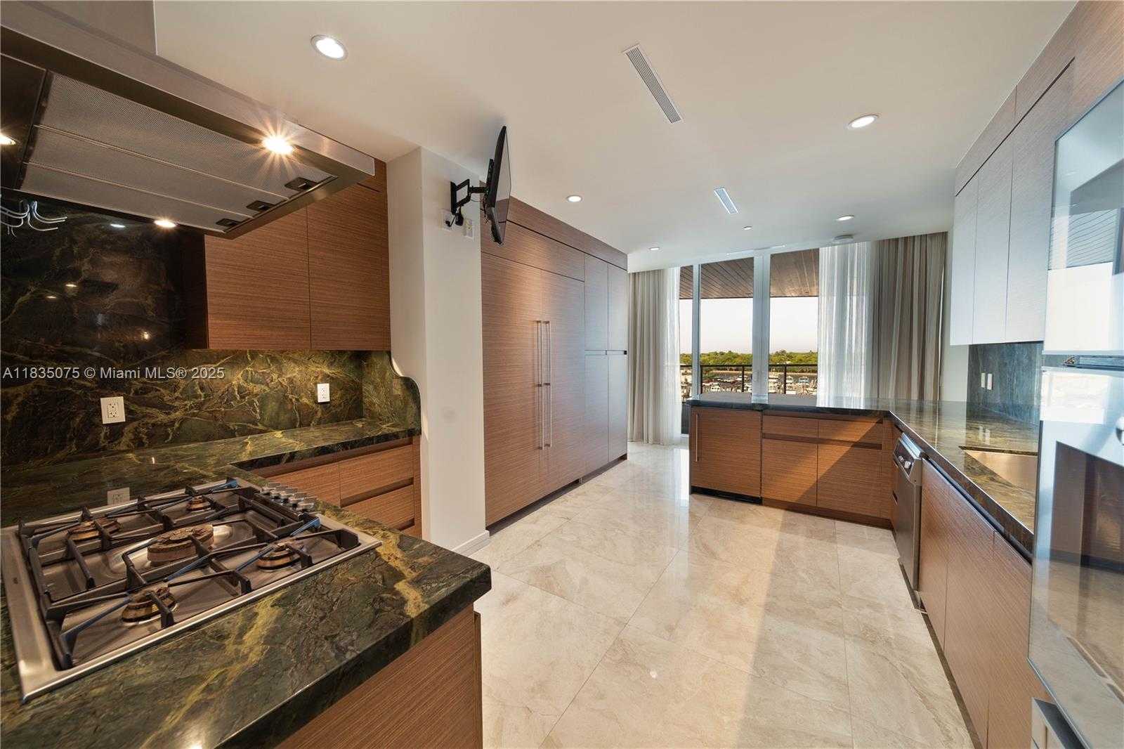 Small Image of 1110 SEMINOLE DR #502, Fort Lauderdale Number 35
