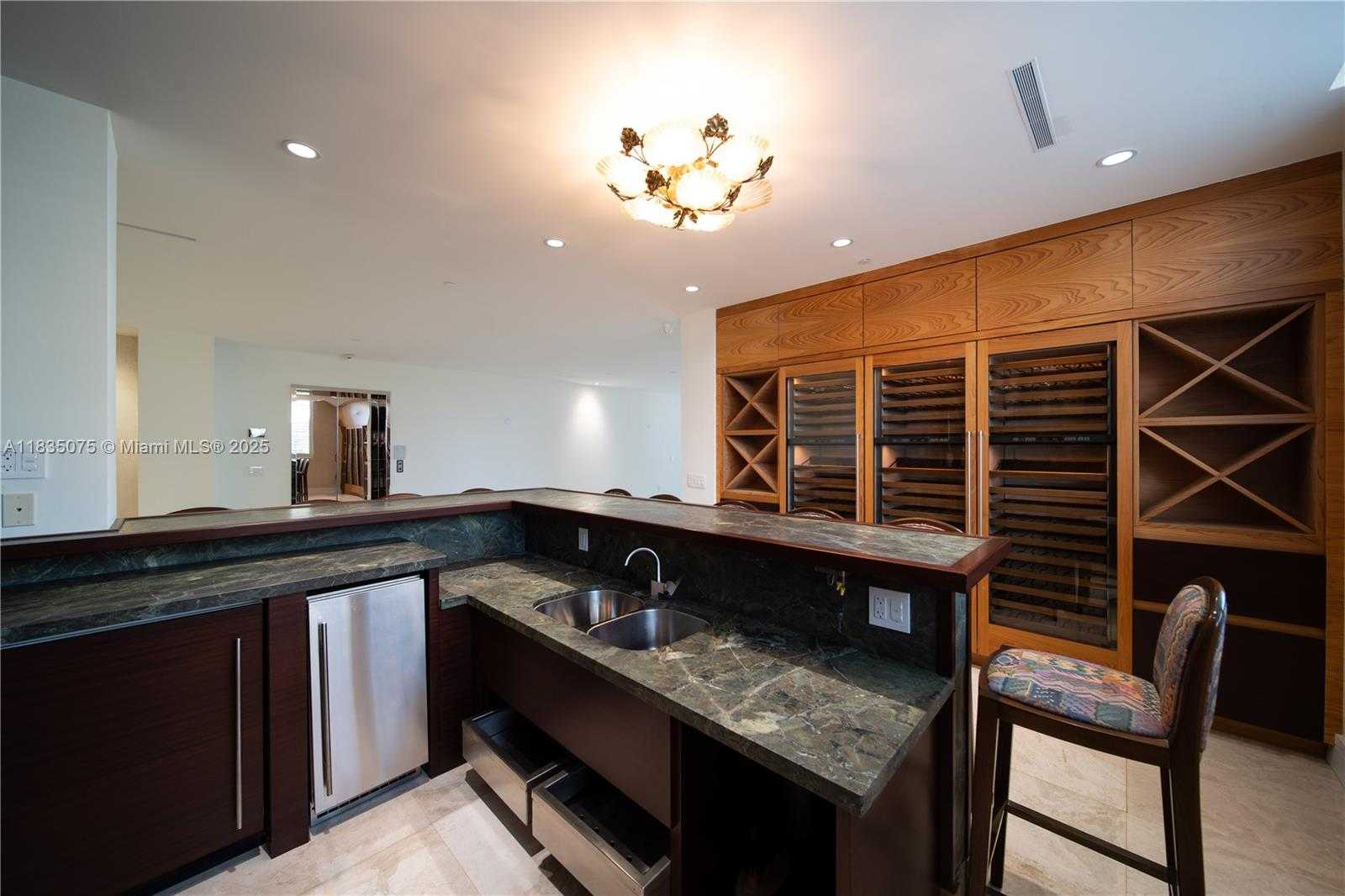 Small Image of 1110 SEMINOLE DR #502, Fort Lauderdale Number 38