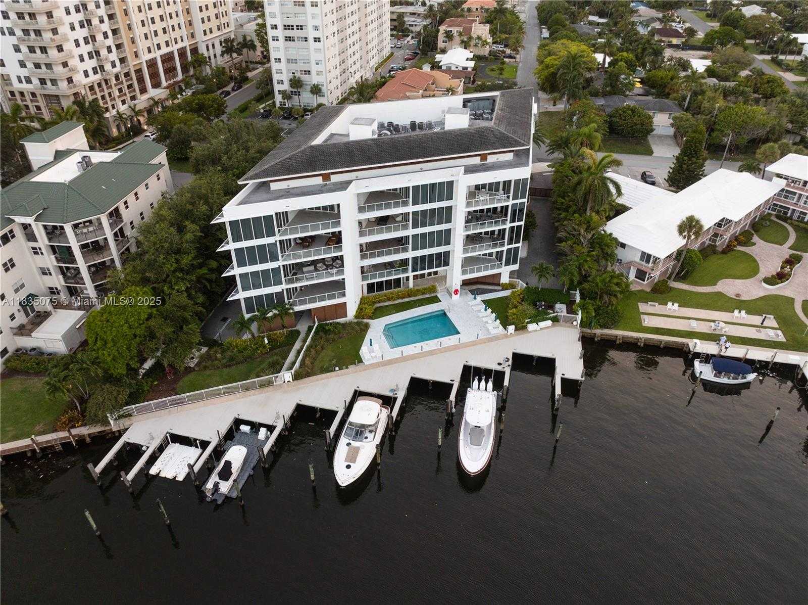 Small Image of 1110 SEMINOLE DR #502, Fort Lauderdale Number 4