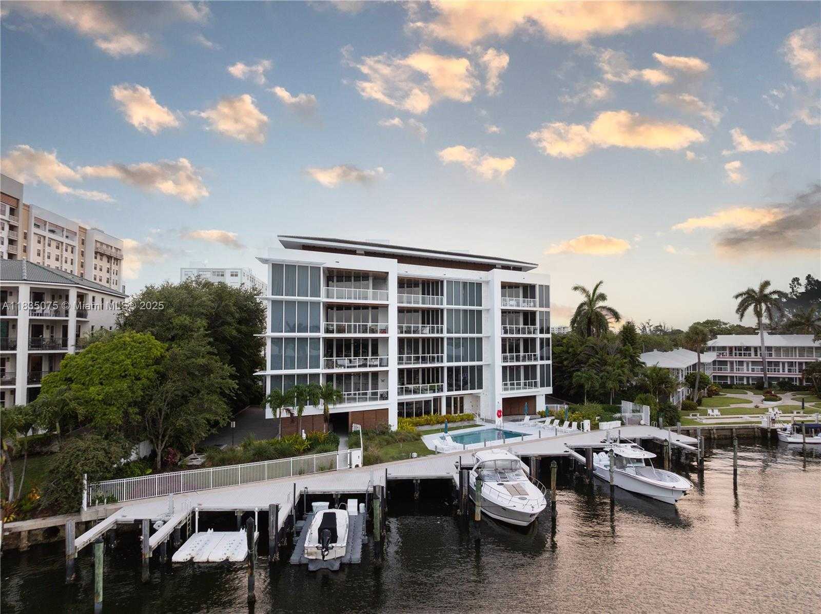 Small Image of 1110 SEMINOLE DR #502, Fort Lauderdale Number 5