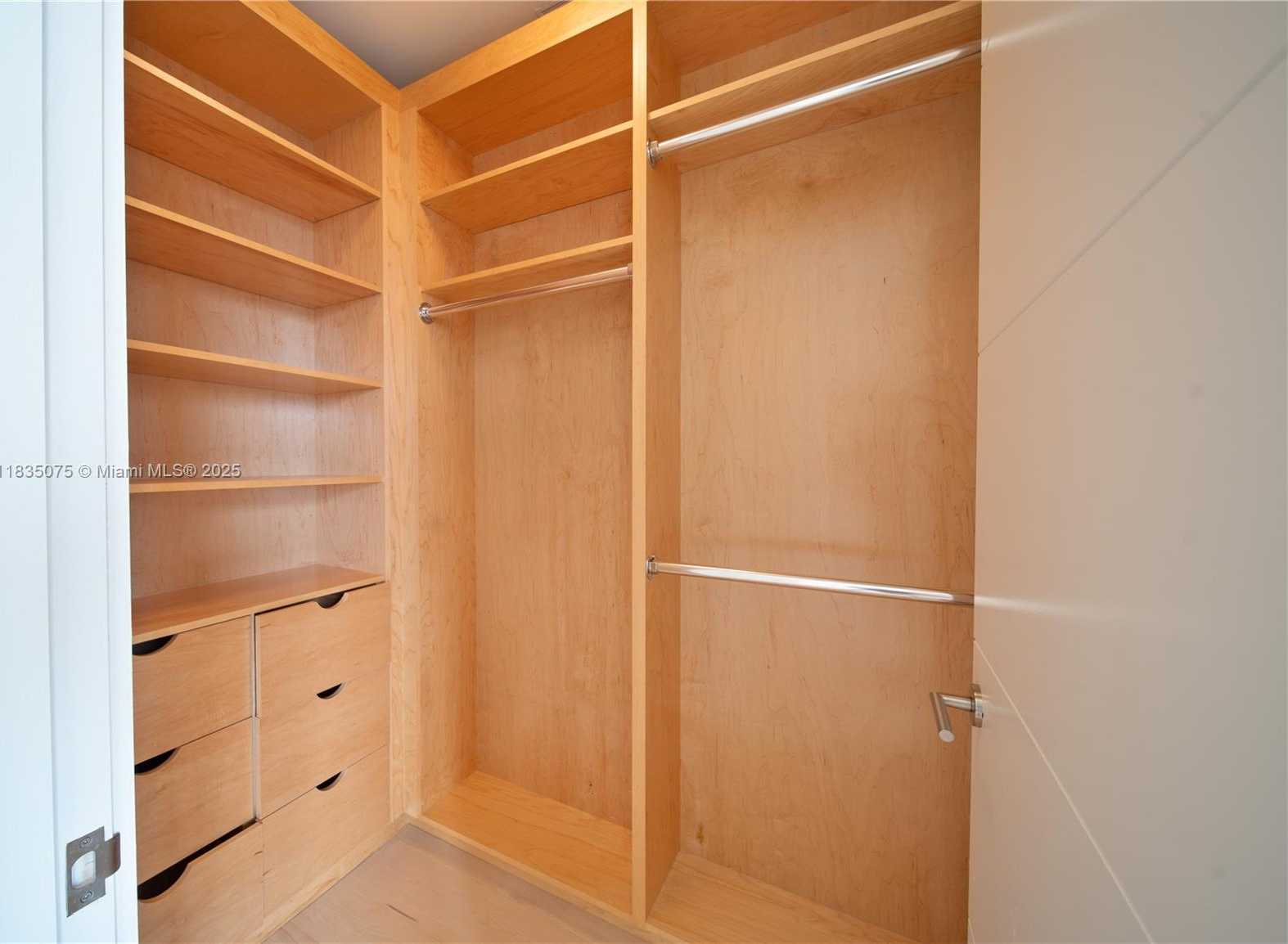 Small Image of 1110 SEMINOLE DR #502, Fort Lauderdale Number 52